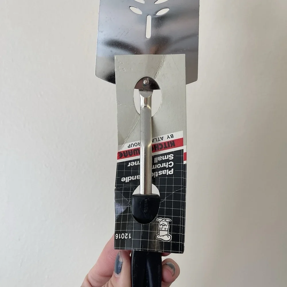 Vintage Atlas Metal Floral Slotted Spatula Turner Black Handle Tiawan‎